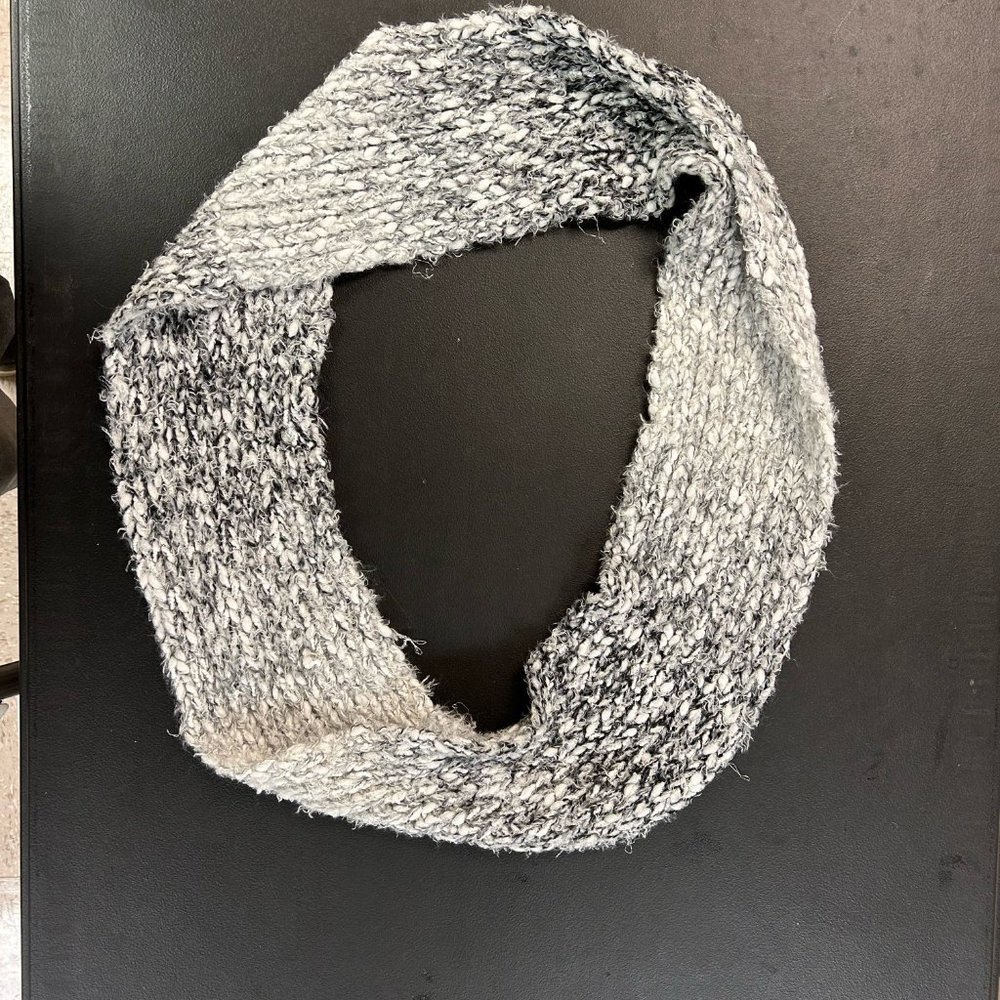 Saks Fifth Avenue Scarf